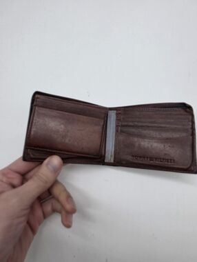 Vintage Tommy Hillfiger Mens Wallaet Brown